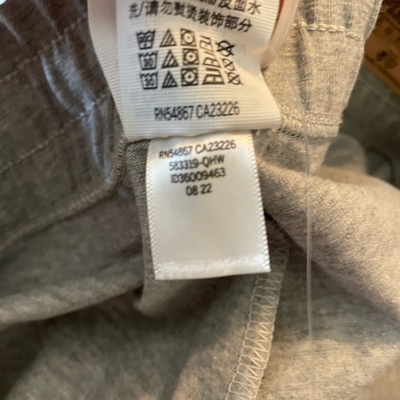 VS PINK NWT GRAY HIGH WAIST JOGGERS - Picture 7 of 8